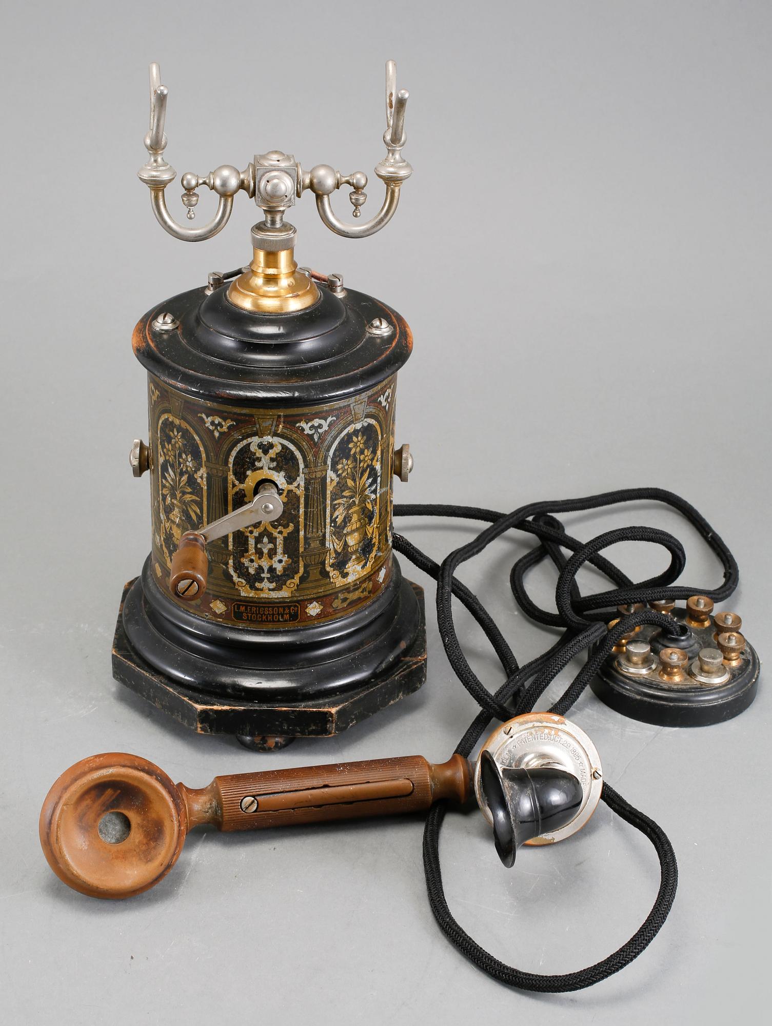 BORDSTELEFON, "Kaffekvarnen", L M Ericsson, Stockholm, omkring 1900.