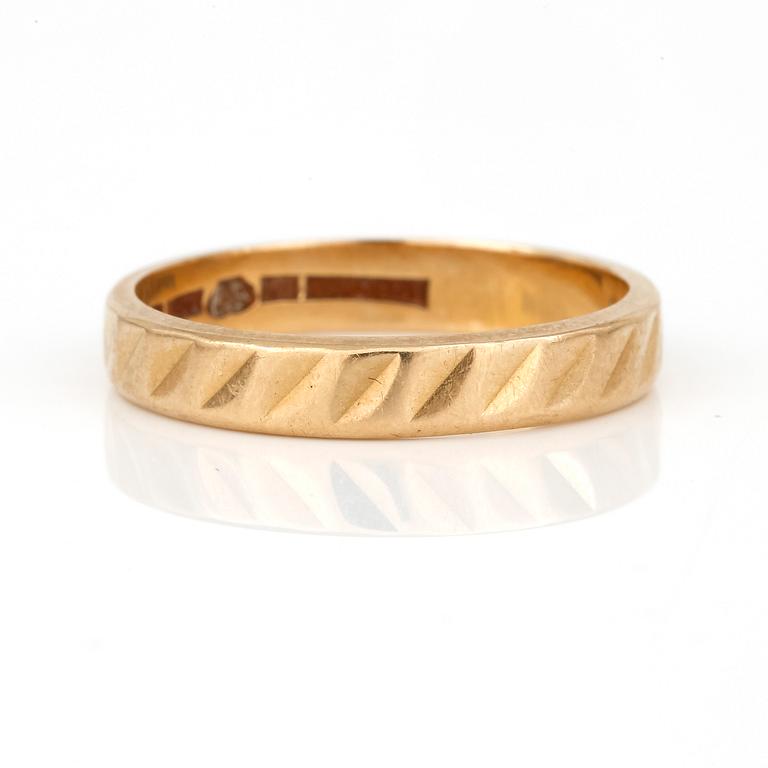 RING, guld 18K, Gustaf Dahlgren & Co, Malmö 1969. Vikt 3,5 gram.