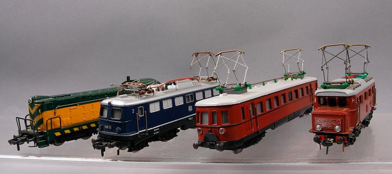 PARTI MODELLTÅG, 25 delar, Märklin och Fleischmann.