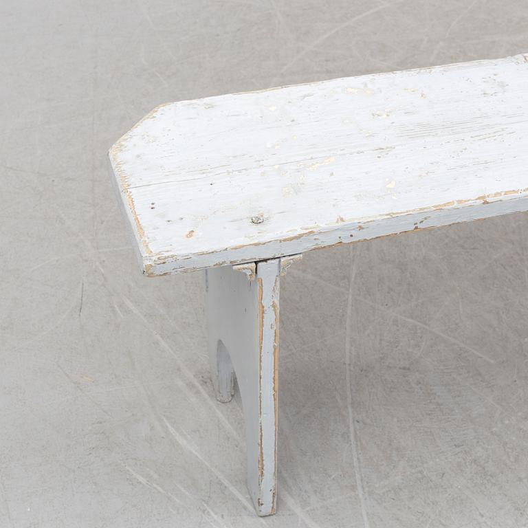 A painted bench from around year 1900.