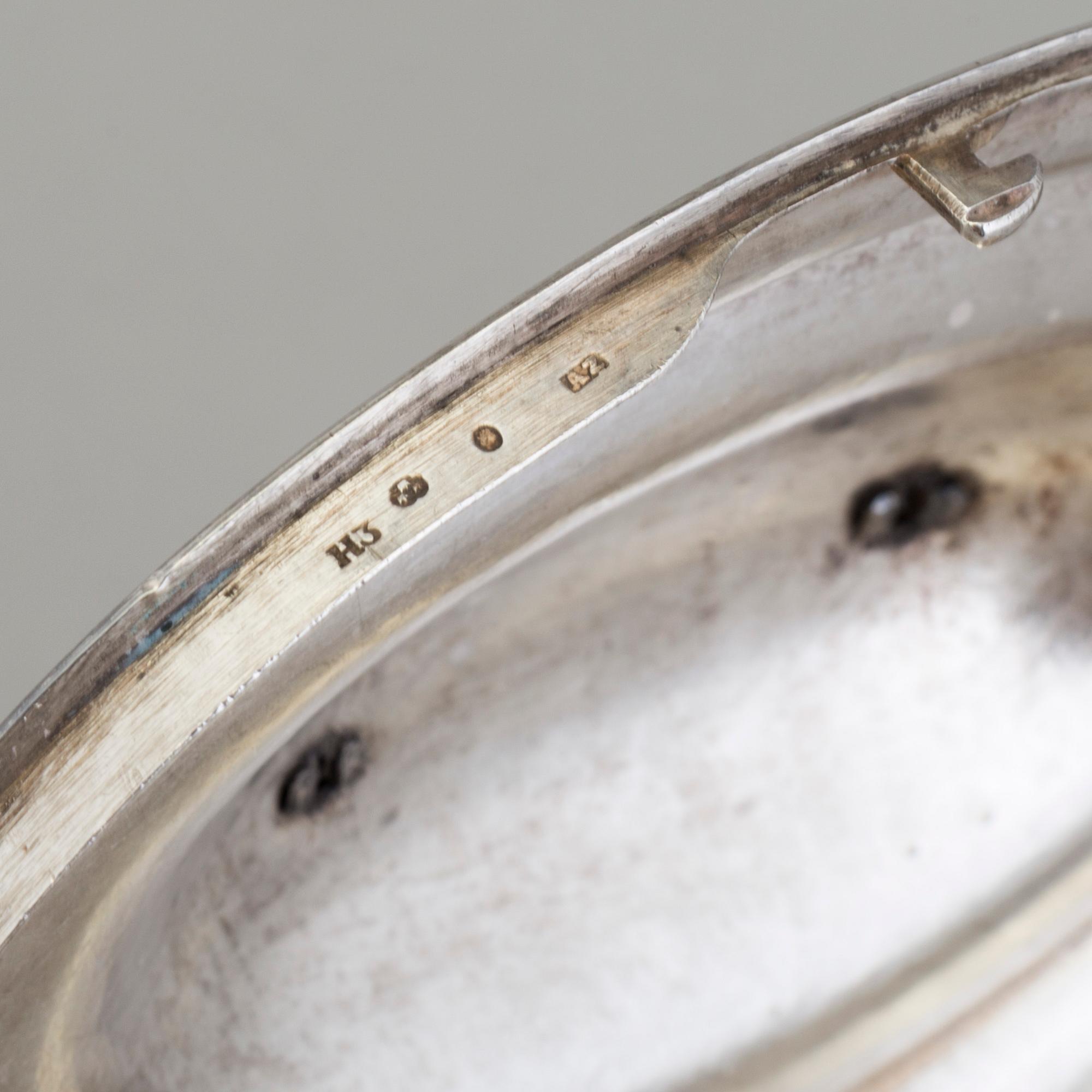 A silver sugar box by ADOLF ZETHELIUS, Stockholm 1814.