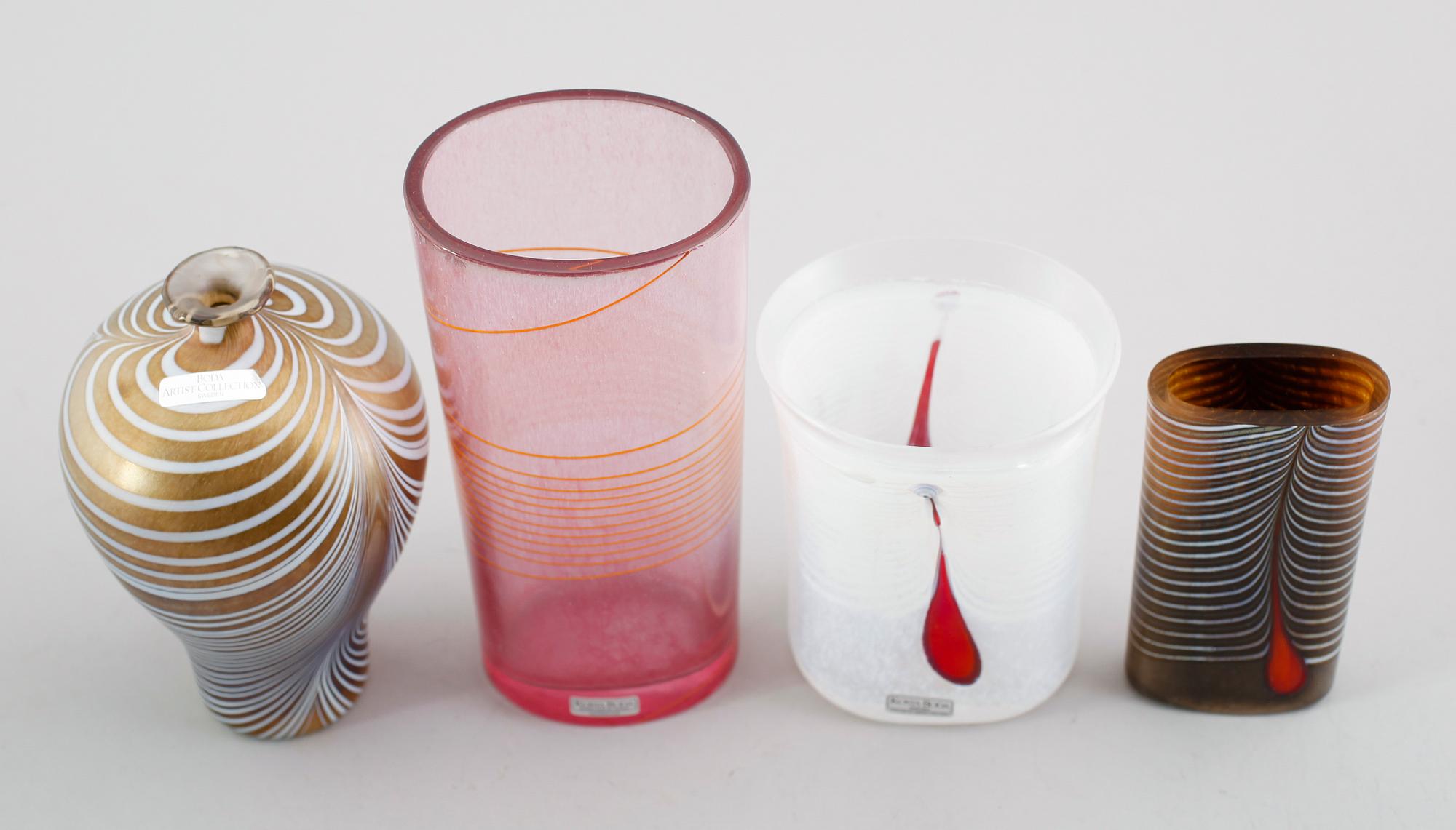 VASER, 4 st, glas, Bertil Vallien, Kosta Boda.