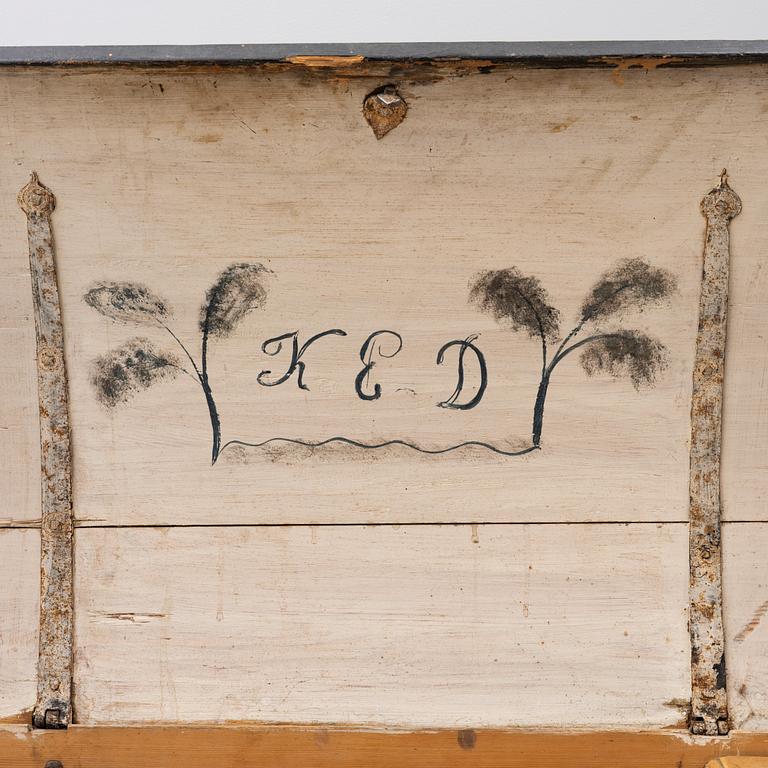 Chest, 19th century.
