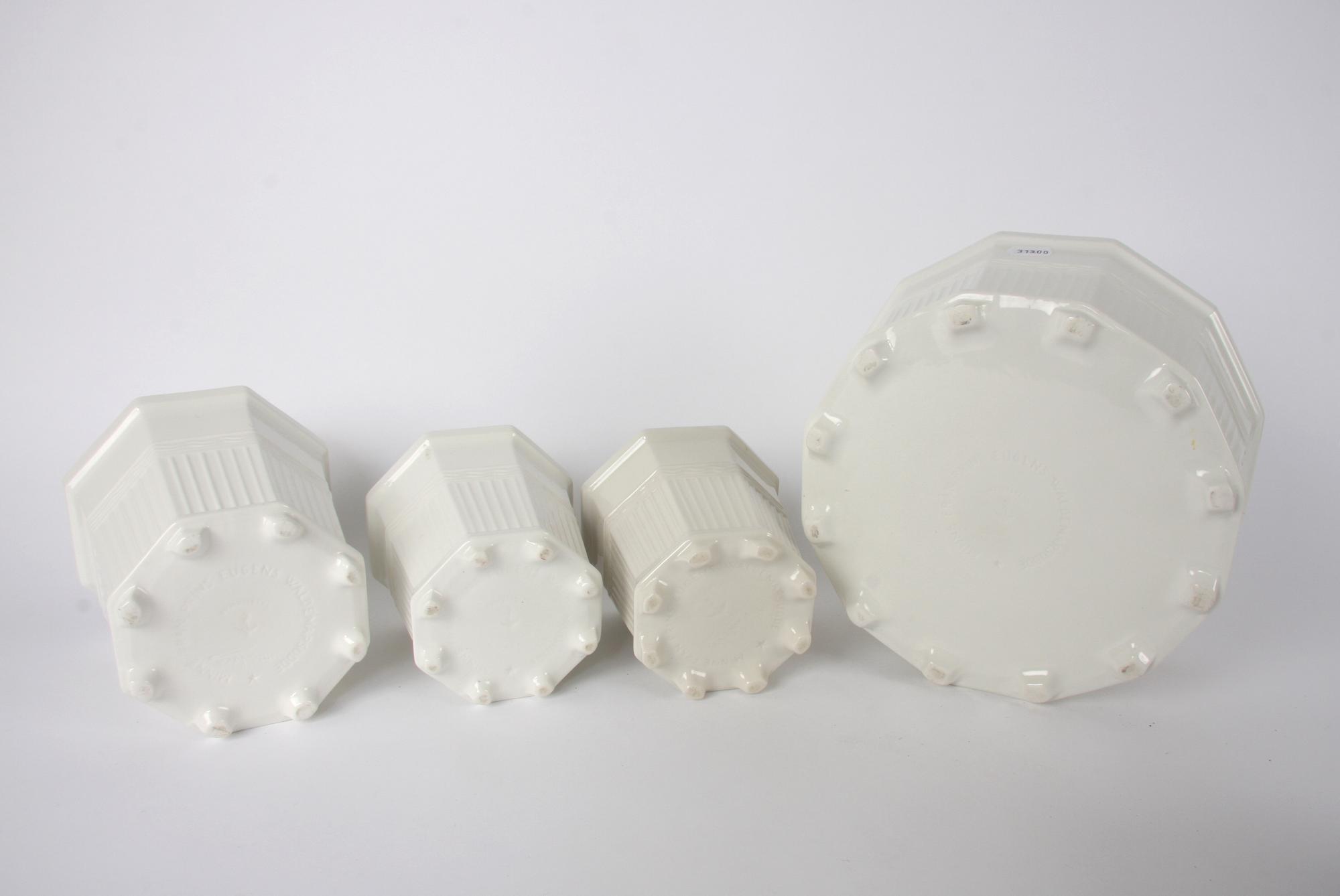 YTTERFODER, 1+1+2(+1), porslin, prins Eugens "Waldemarsudde". Gustafsberg.