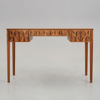 Carl Malmsten, skrivbord, "Nefertite", Stockholm 1940-50-tal.