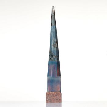 Oiva Toikka, a cast glass sculpture, Nuutajärvi Notsjö, Finland, ca 1991.