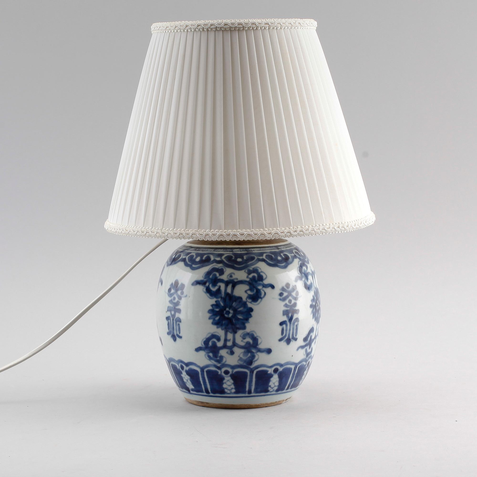 BOJAN, porslin, Kina, Qianlong 1736-1795.