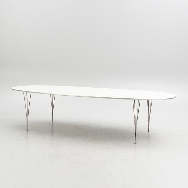 Bruno Mathsson, a 'Superellips' dining table from Fritz Hansen.