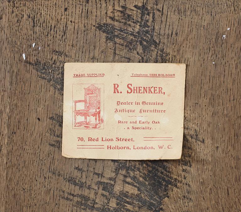 SKÅP, renässansstil, bär dat 1751.