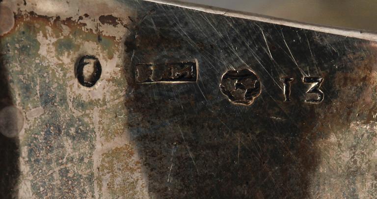 225766. GRÄDDKANNOR, 2 st, silver, empire, bla Johan Fredrik Masman, Stockholm 1815. Totalvikt ca 180 gram.