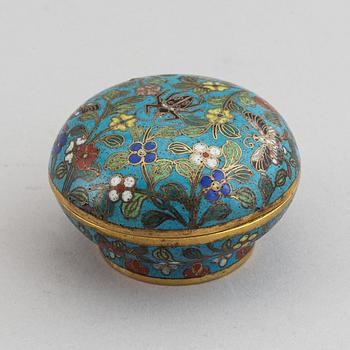 A pair of cloisonne vases, Japan, early 20th Century. And a Chinese cloionne box with cover.