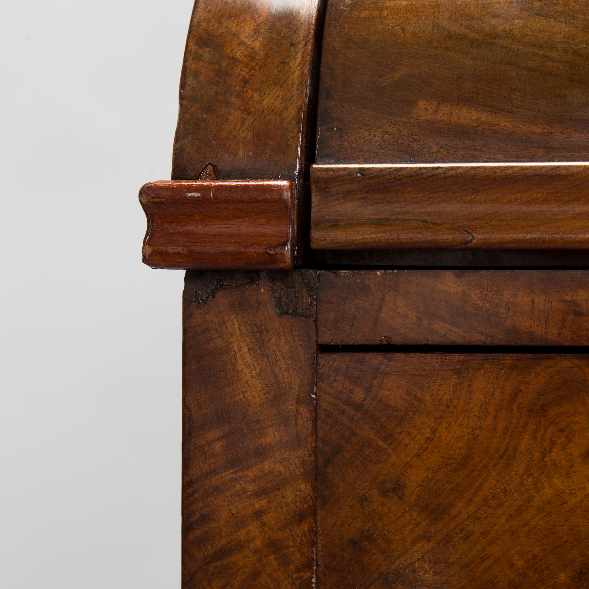 A washstand from the latter half of the 19th century, probably England.