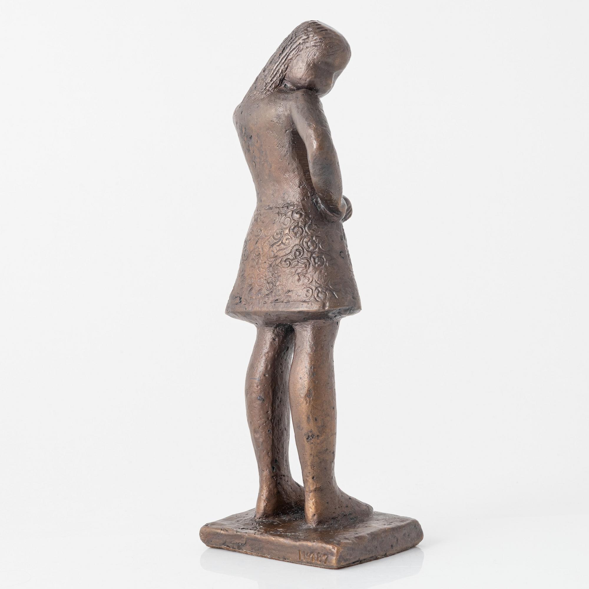 Lisa Larson, skulptur "Tonårsflickan", brons, Scandia Present, ca 1978, No 187.