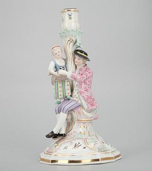 LJUSSTAKE, porslin, figurin i Meissen-stil.
