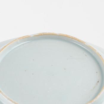 A set of five (3+1+1) dessert dishes, Qing dynasty, 18th Century.
