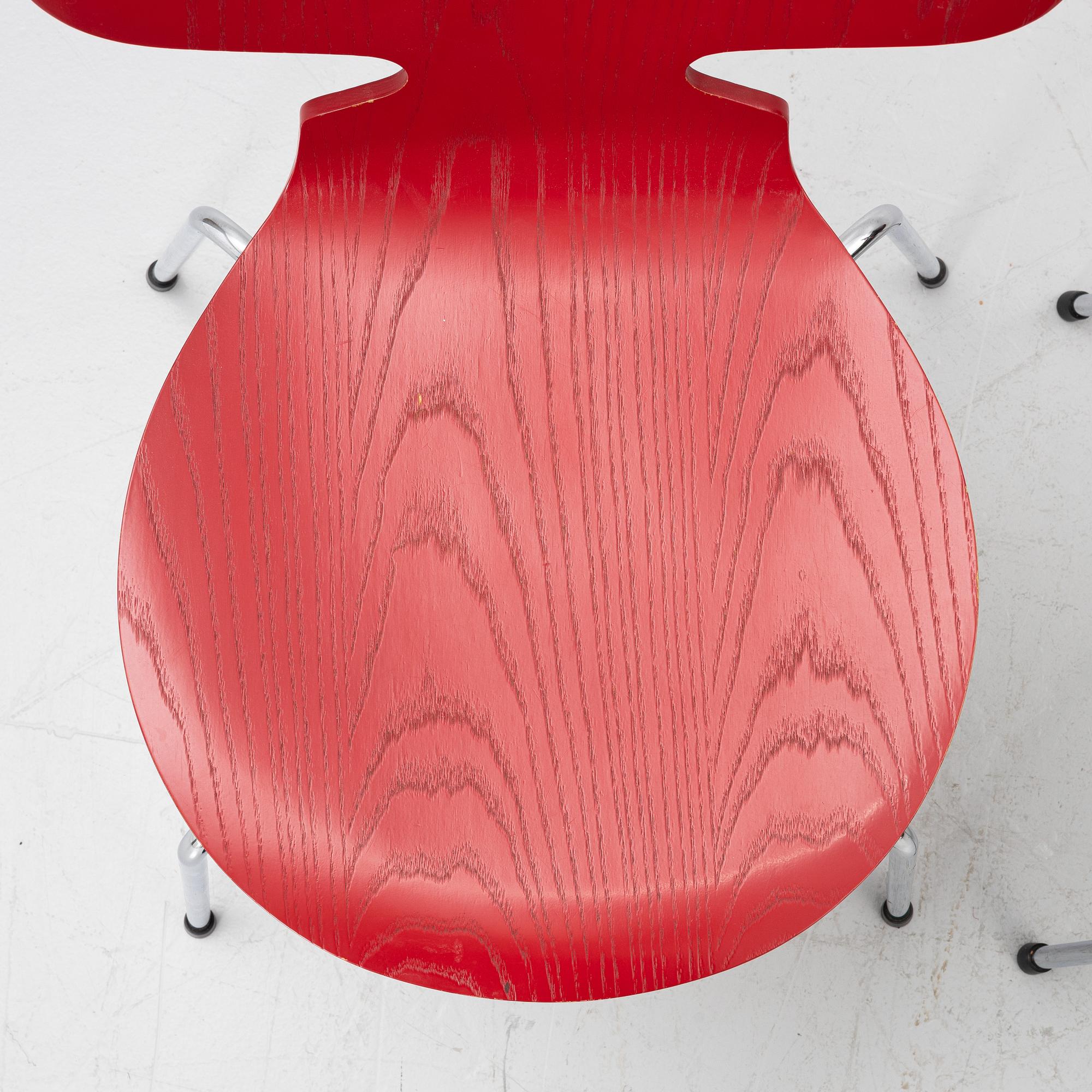 Arne Jacobsen, Chairs, 3 pieces, "Ant", Fritz Hansen, 1996 and 2002.