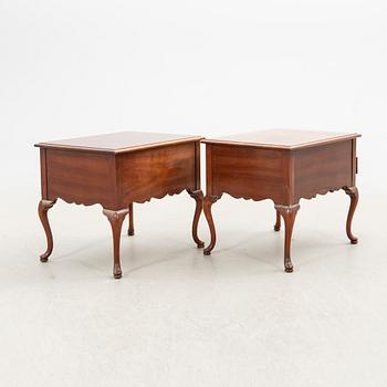 Nightstand, English style, 20th century.