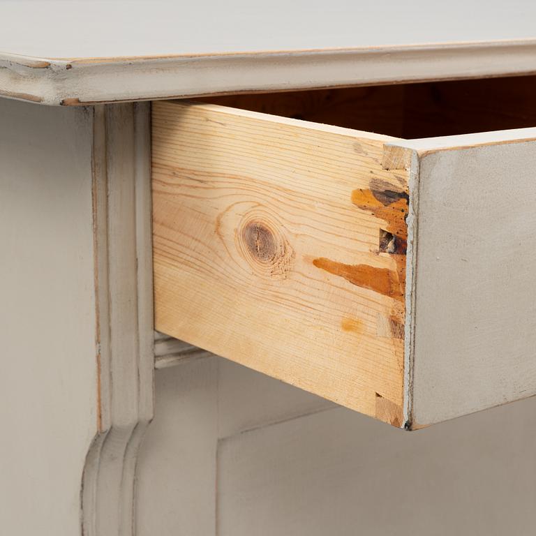 A cabinet, second half of the 20th century.