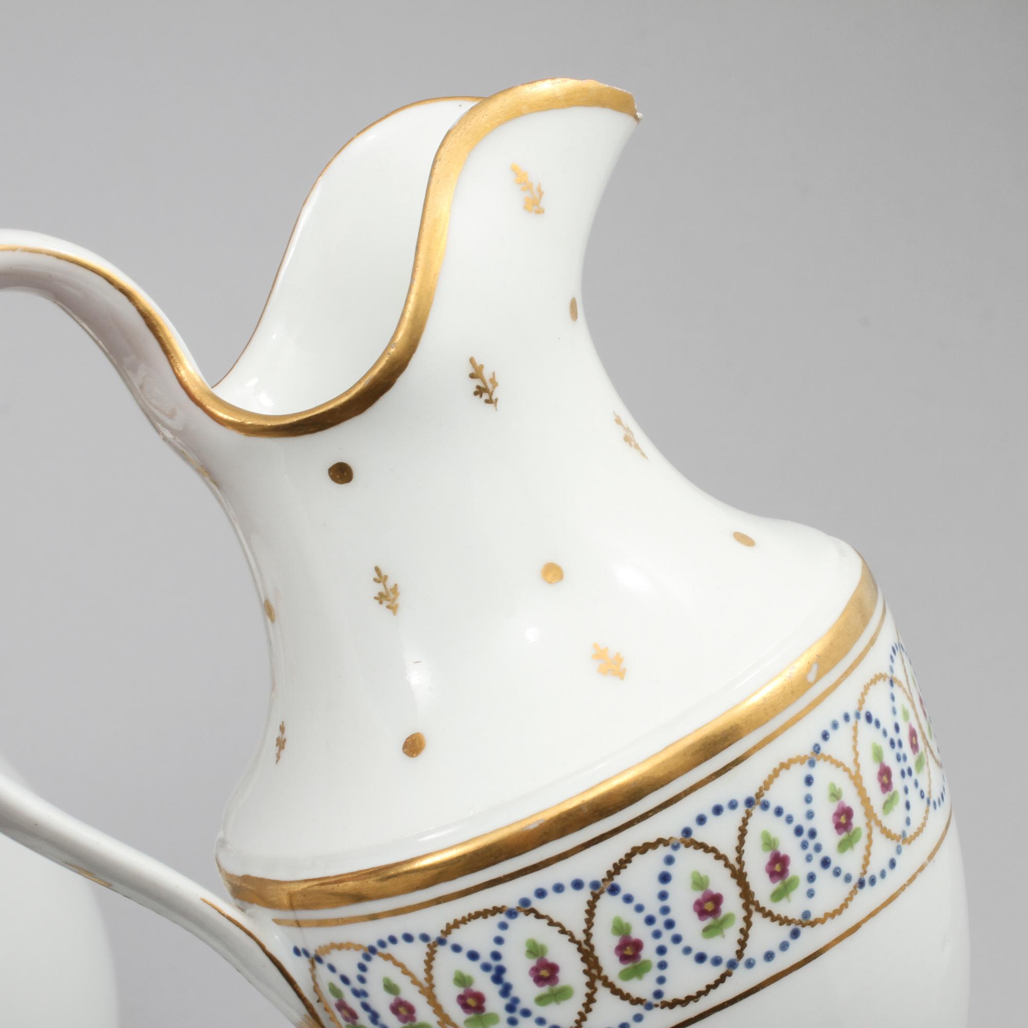 SERVISDELAR, 5 st, porslin, troligen La Courtille, Paris, empire, 1800-talets första hälft.