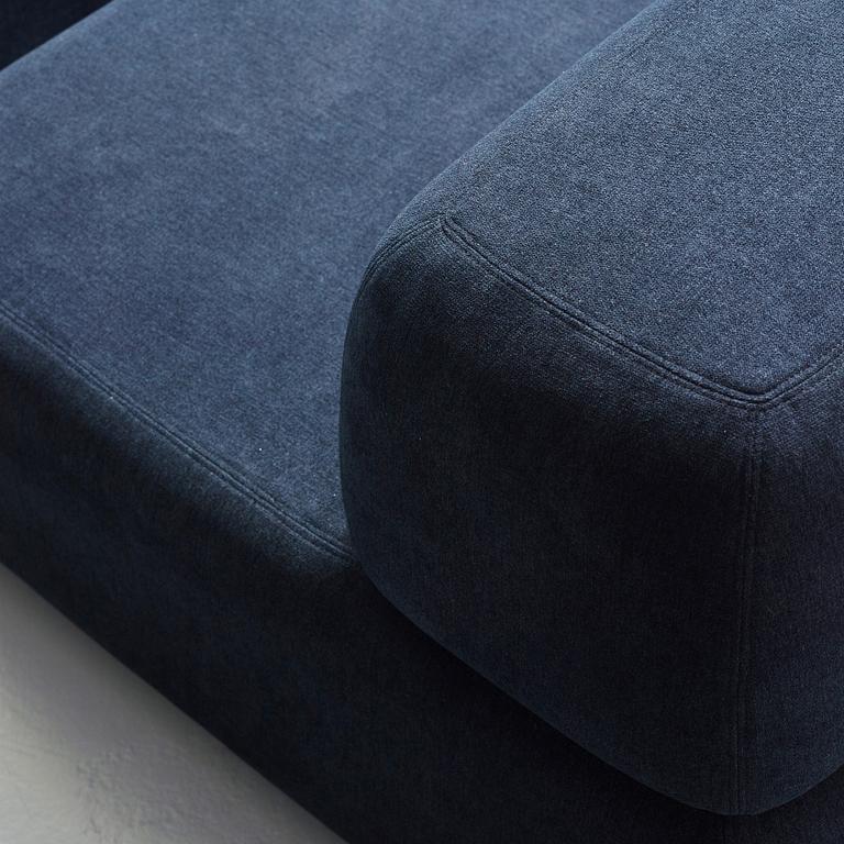 Claesson Koivisto Rune, "Bonbon", fåtölj med fotpall, Sfera, Japan, 2005.