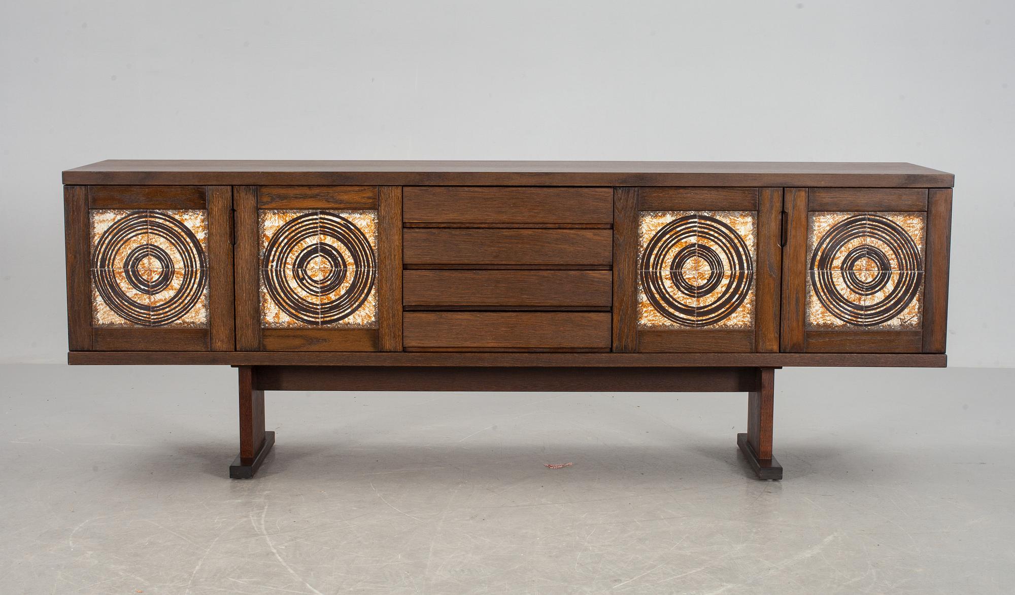 SIDEBOARD, Gansö, Danmark. 1970-tal.