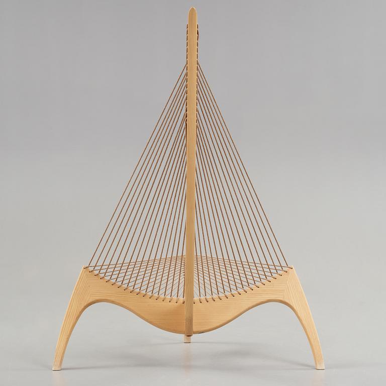 JØRGEN HØVELSKOV, stol "Harpan", JC Snedkeri, Danmark efter 2003.