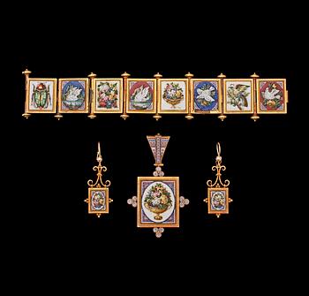 1045. An Italian micromosaic bracelet, pendant and earrings, c. 1860-1880.