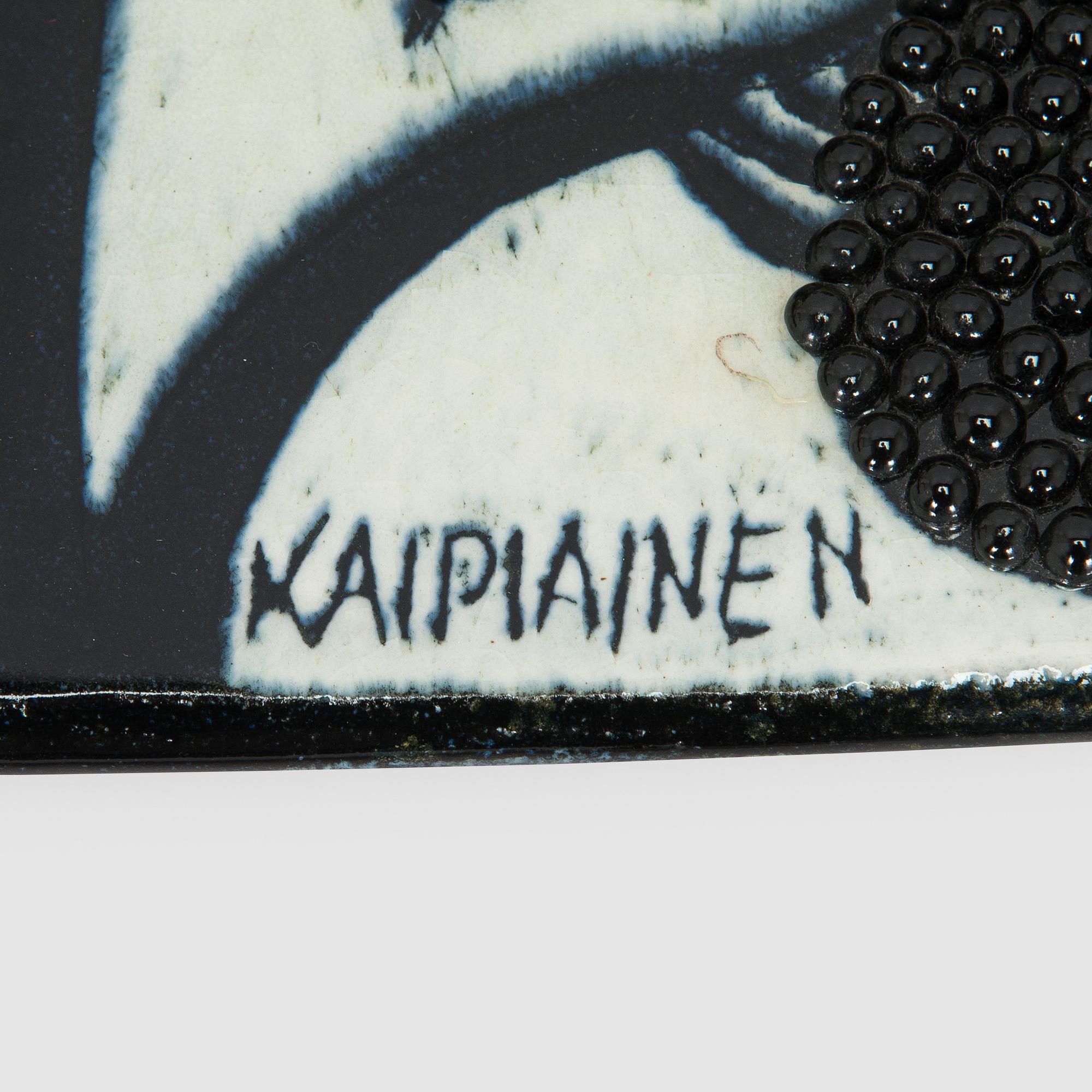 Birger Kaipiainen, a ceramic dish, signed Kaipiainen Arabia.