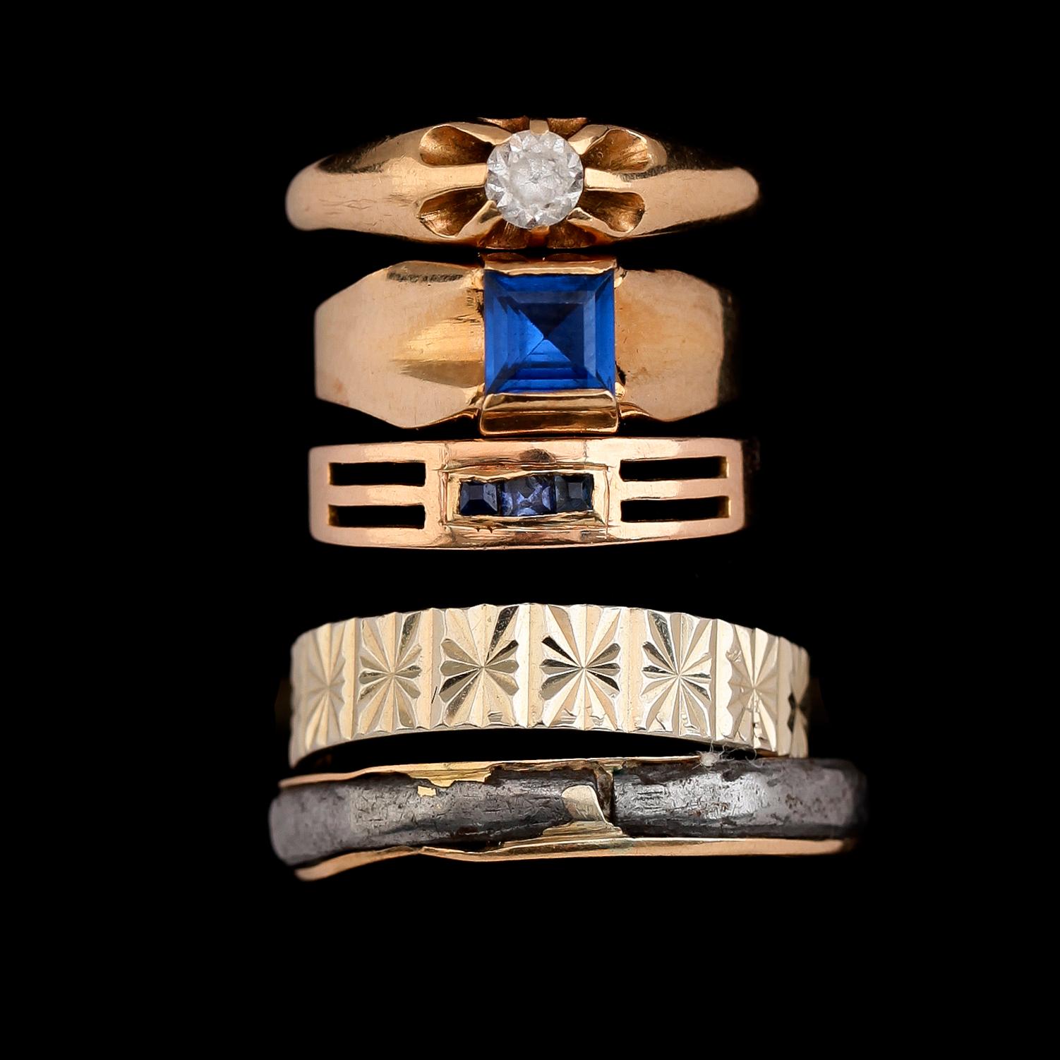 RINGAR, 5 st, 18 k guld. Total vikt ca 11 gram.