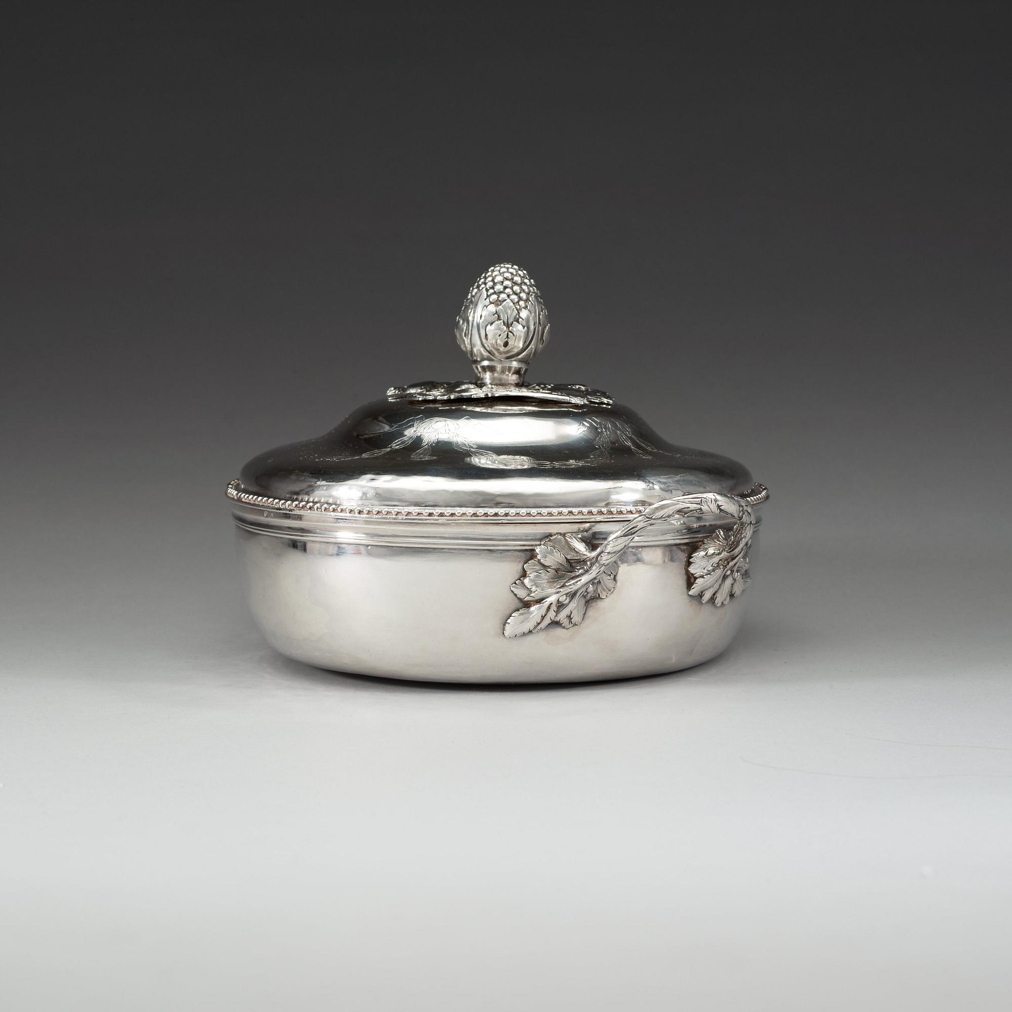 A French 18th century silver serving-dish, makers mark of Francois Corbie (Paris 1783).