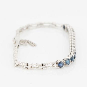 Bracelet, 14K white gold and blue sapphires.