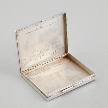 CIGARETTETUI, silver, Wiwen Nilsson, Lund 1947. Vikt ca 111 gram.