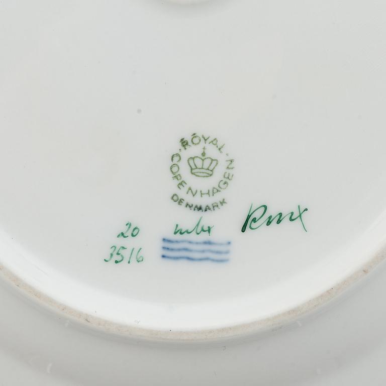 Royal Copenhagen, A porcelain 'Flora Danica' tazza, Denmark.