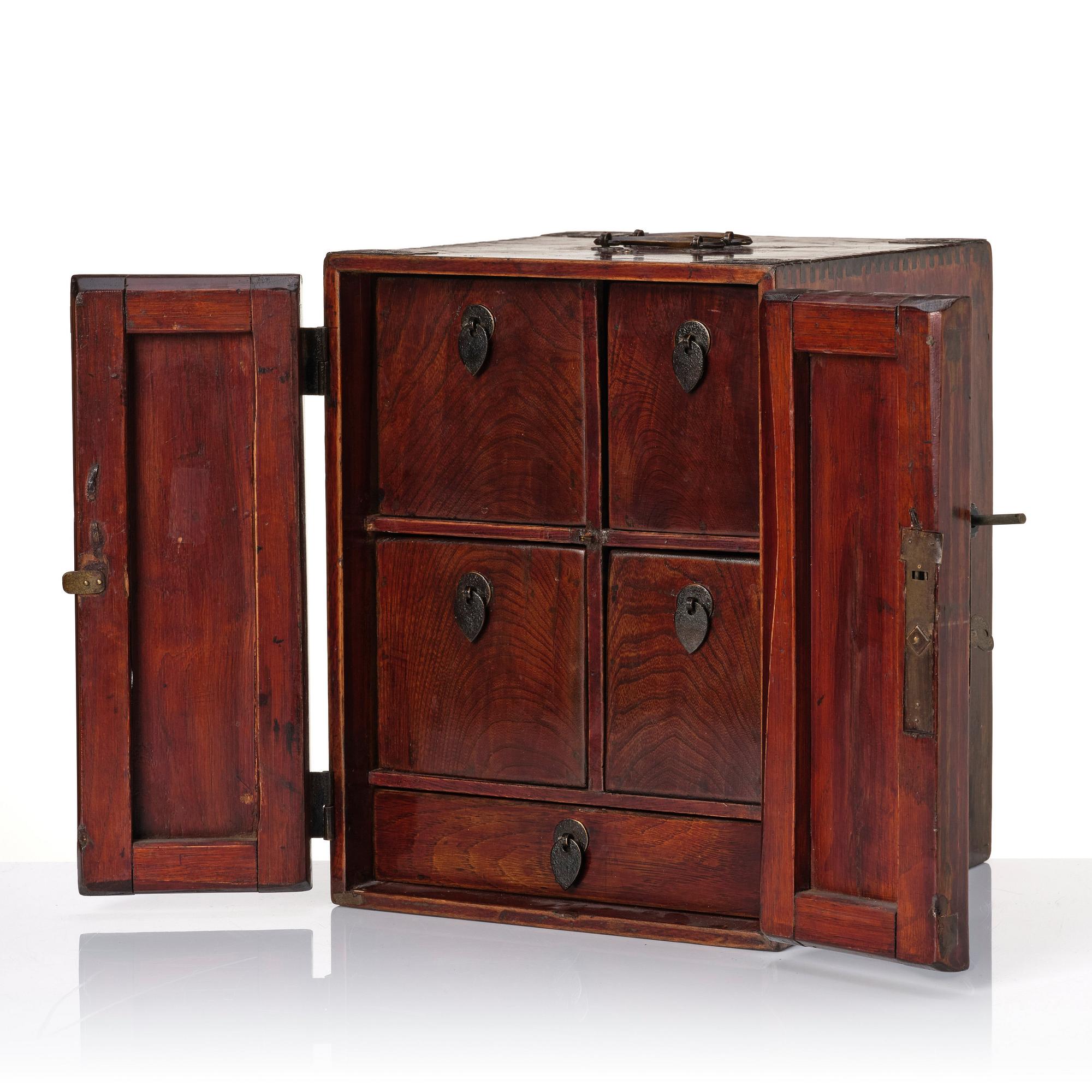 Schatull, hardwood. Kina, Qingdynastin/tidigt 1900-tal.