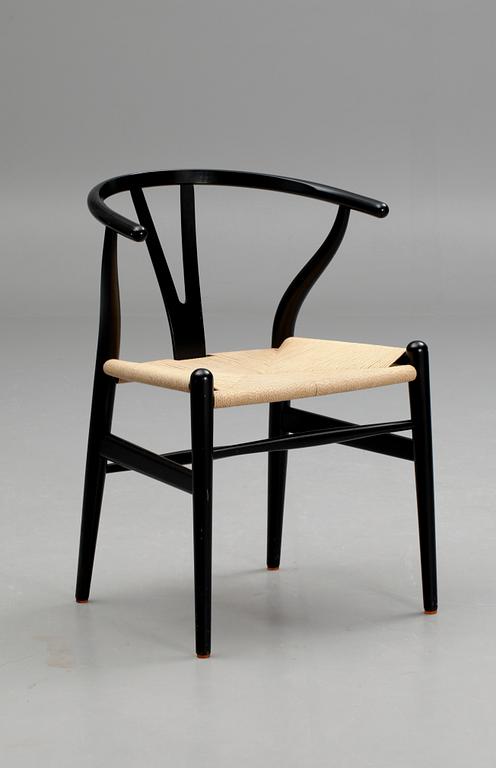 KARMSTOL. "Y-stolen". Hans Wegner för Carl Hansen & son, Odense.