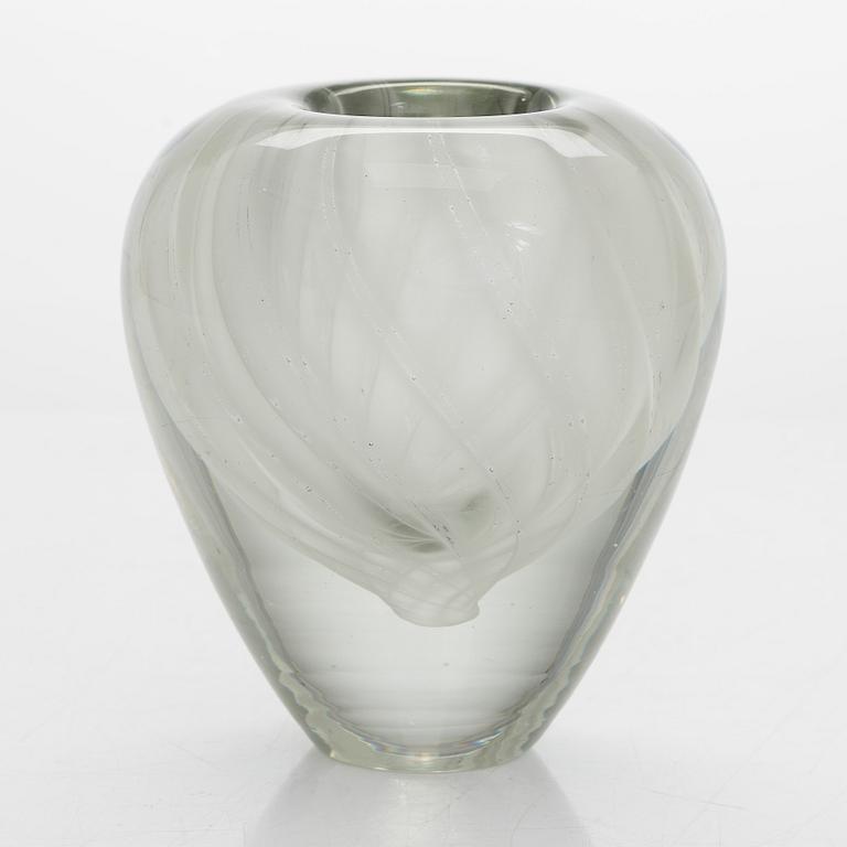 Gunnel Nyman, a 'GN 33' vase signed G. Nyman Nuutajärvi Notsjö.