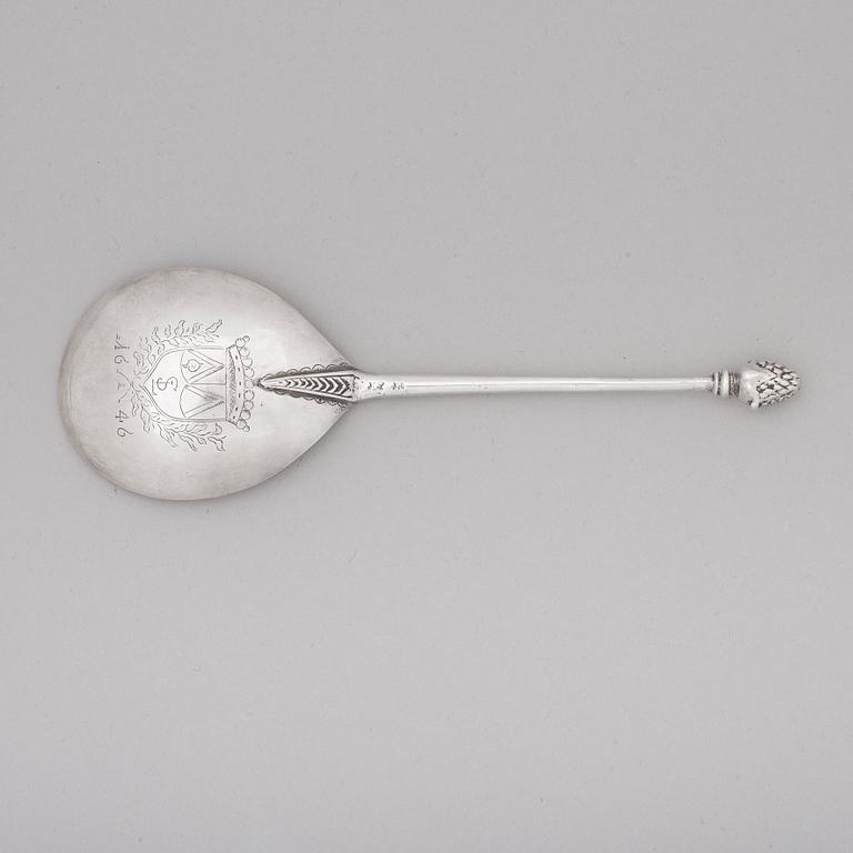 A Swedish 17th century silver spoon, mark of Friedrich Rossow, Stockholm (1654-1675(1686)).