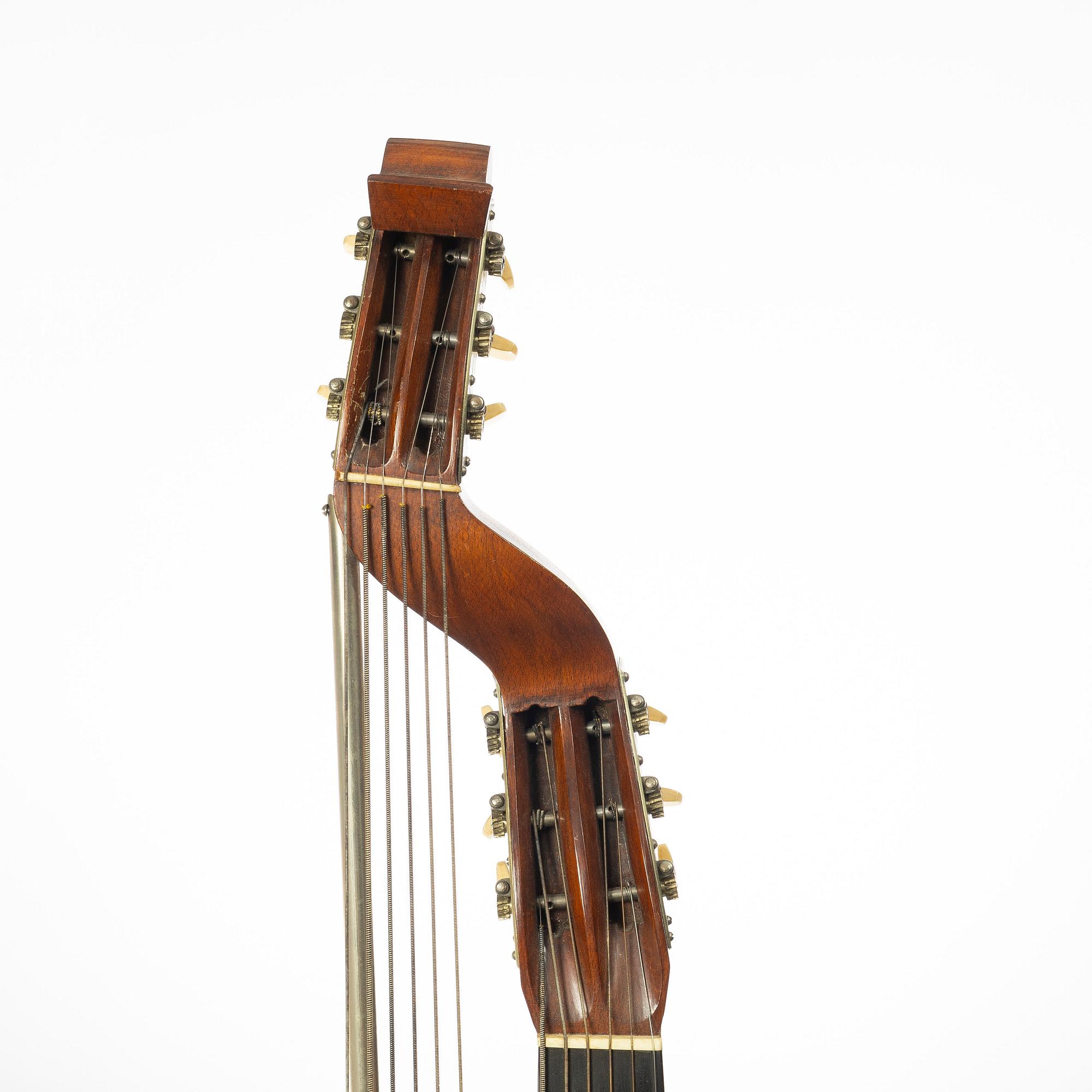 12-string lute, Alfred Brock, Stockholm, 1929.