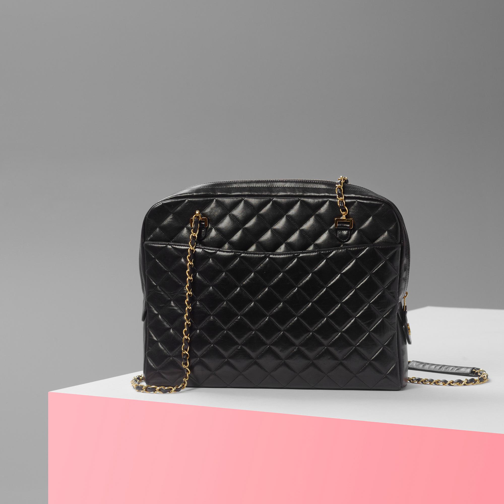 AXELREMSVÄSKA, Chanel.