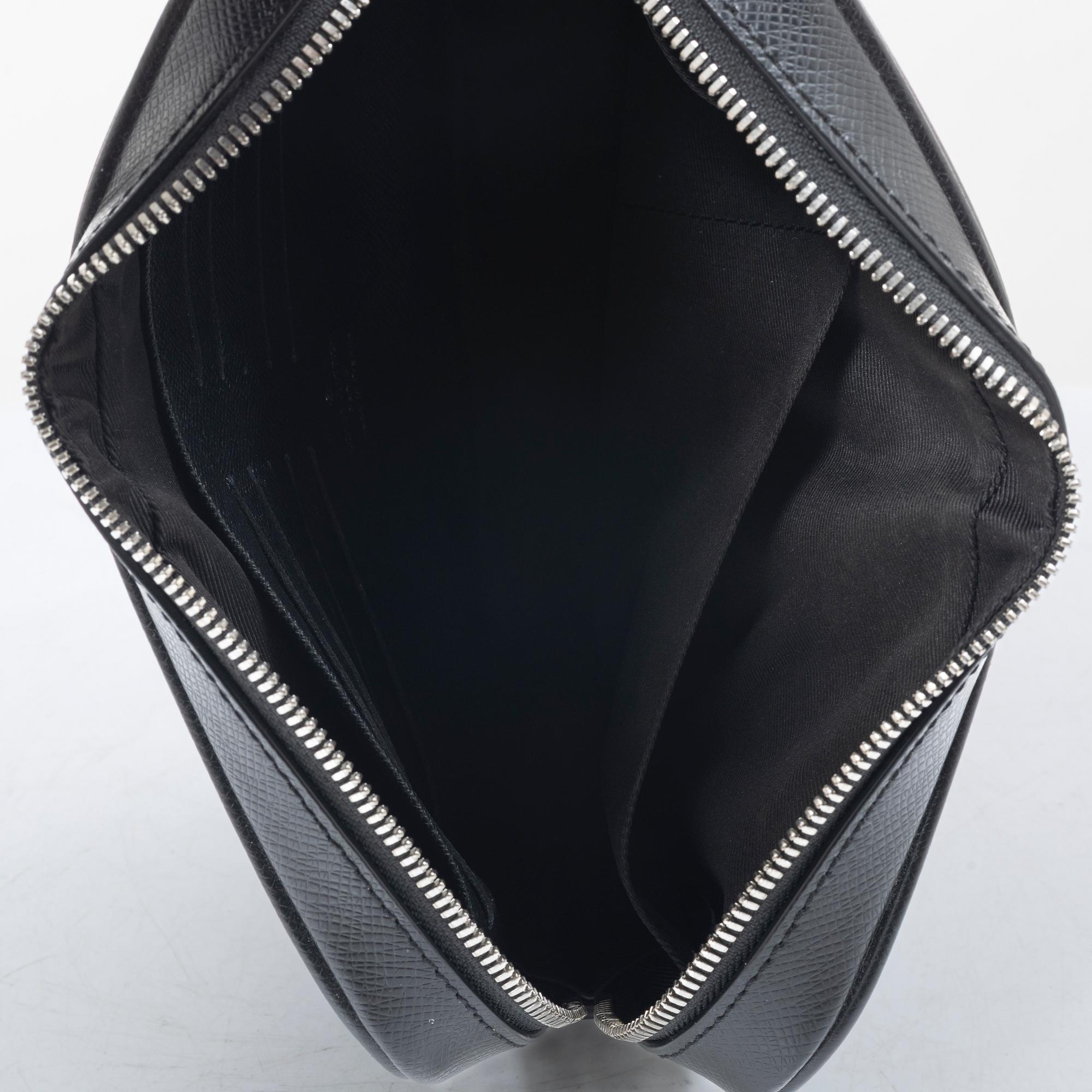 Louis Vuitton, Bag, "Pochette Kasai", 2019.