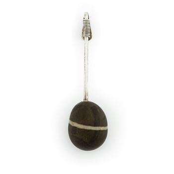 512. Vivianna Torun Bülow-Hübe, a pendant, silver with a natural stone, excecuted in her own studio, most likely 1950's.