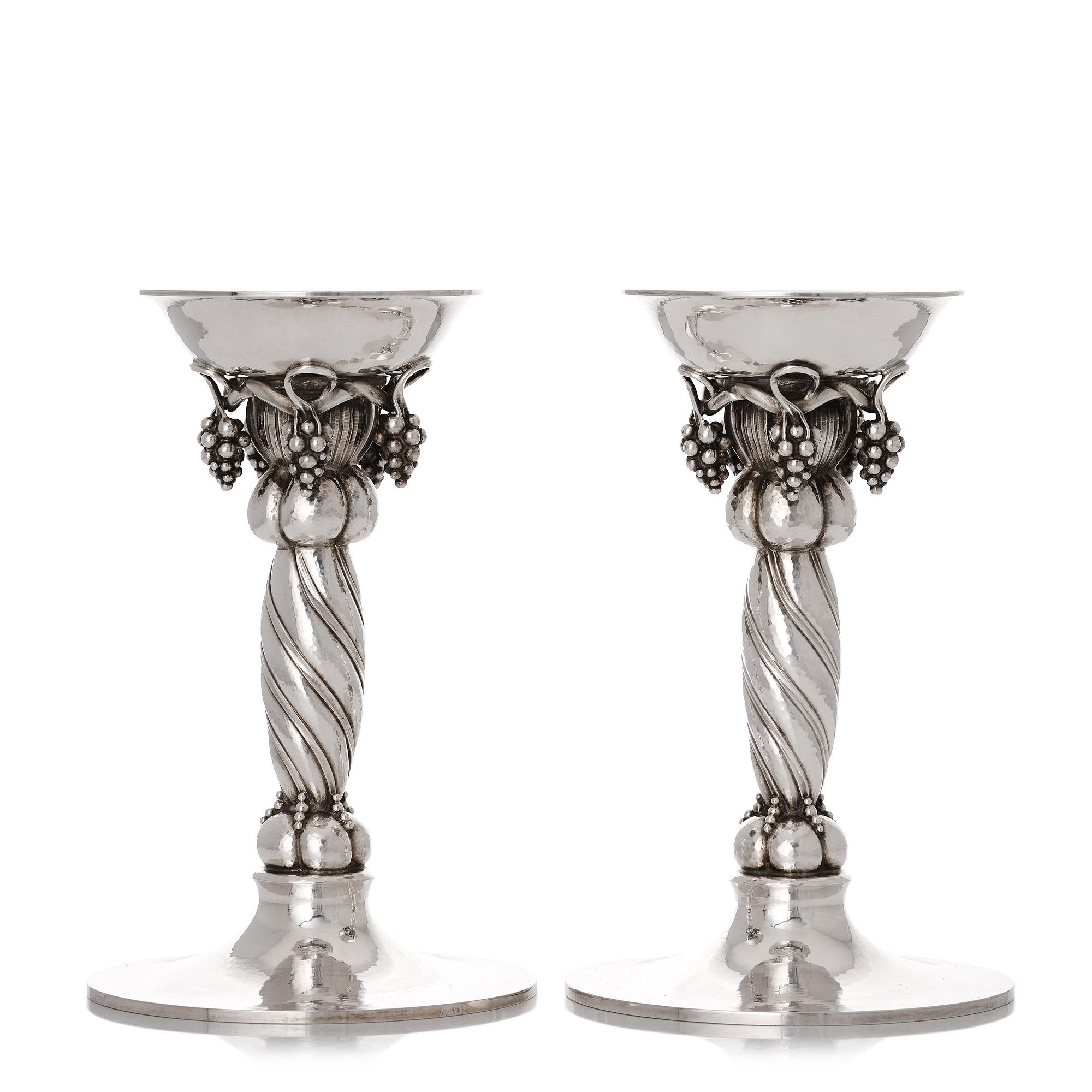 Georg Jensen, ett par ljusstakar, Köpenhamn 1996, sterling silver, designnr 263B.