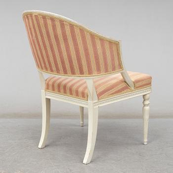 BALJFÅTÖLJ, sengustaviansk stil, 1920-tal.