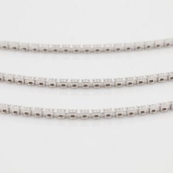A brilliant cut diamond necklace, total carat weight circa 16.50 cts. Quality circa G-H/VS-SI.