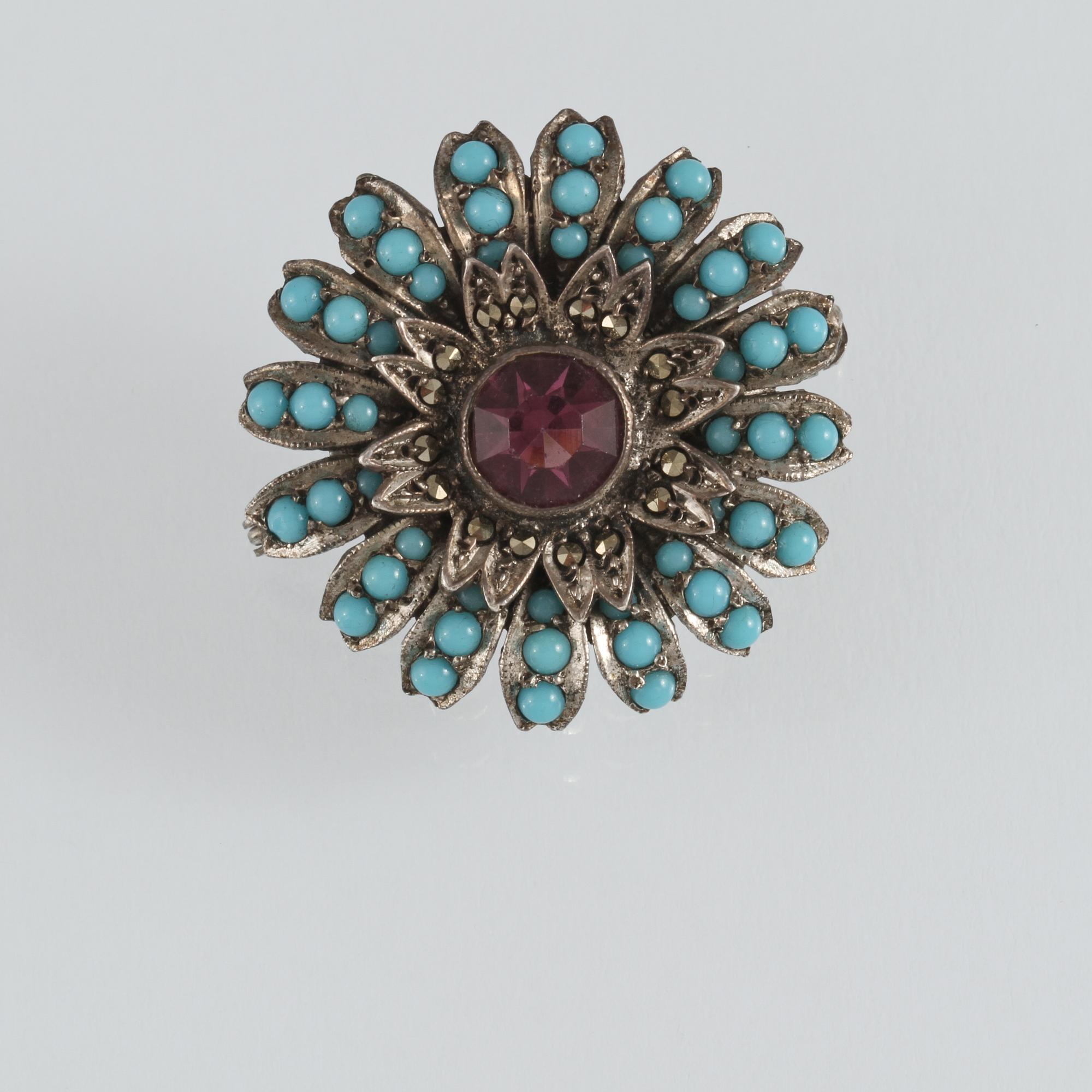 BROSCH, silver med lila och turkost glas samt markasiter, importstämplad, 1900-talets mitt. Vikt 9.0 g.