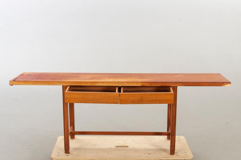 A SIDEBOARD DESIGN OLOF PIRA.