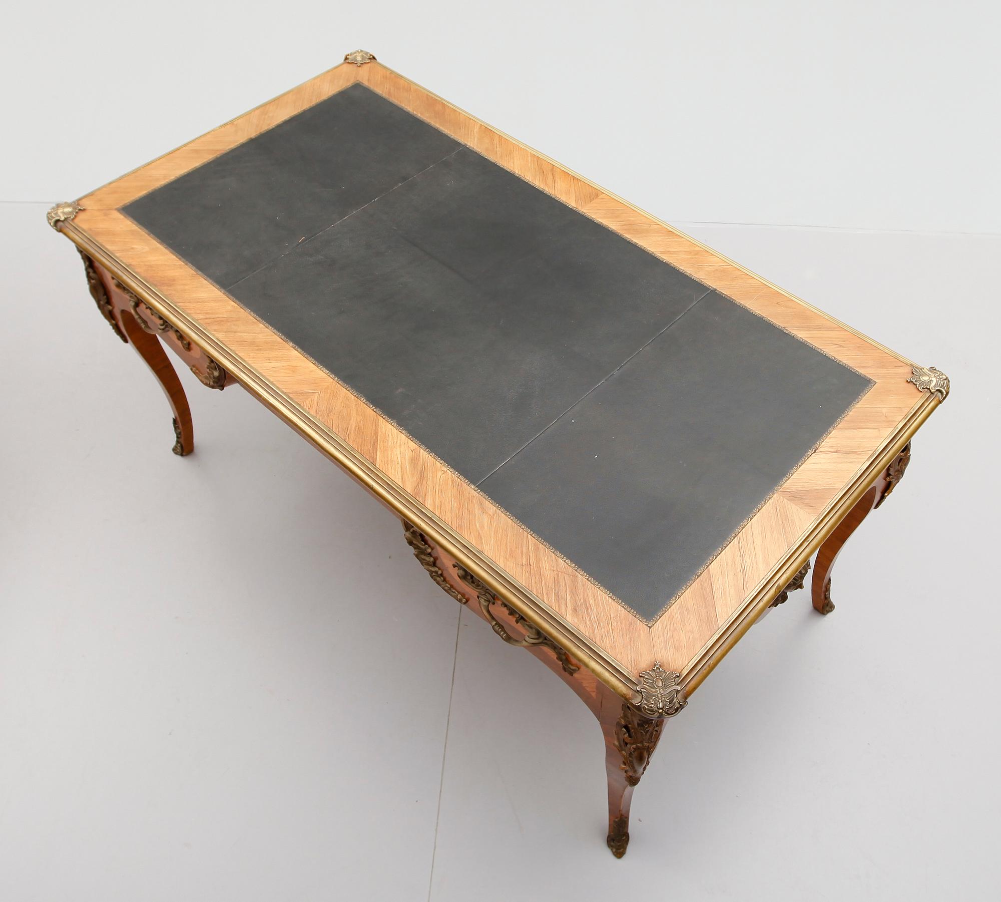 SKRIVBORD, Frankrike, 1800-/1900-tal.