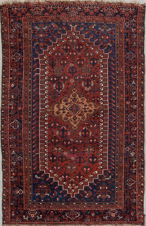 MATTA, semiantik, Shiraz, ca 189 X 121 cm.