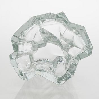 Tapio Wirkkala, vas, "Isberg", signerad Tapio Wirkkala 3825.