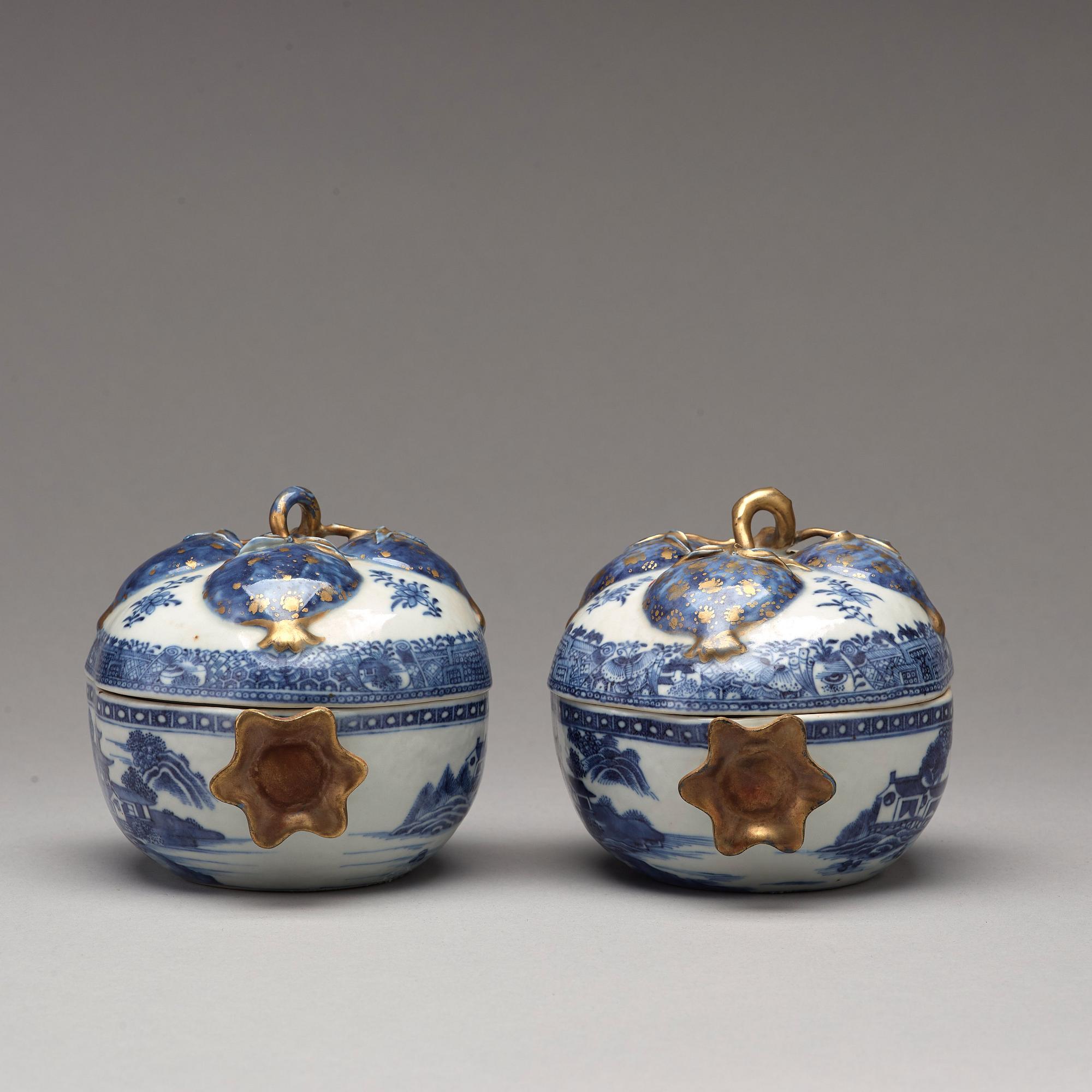 TERRINER med FAT, ett par, kompaniporslin. Qing dynastin, Qianlong (1736-95).